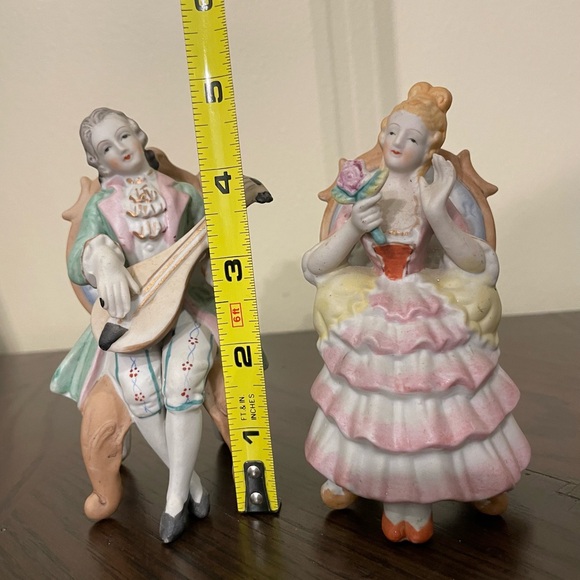 Vintage Andrea S Man with Mandolin & Woman With Flower in Chairs Figurines - Picture 6 of 8